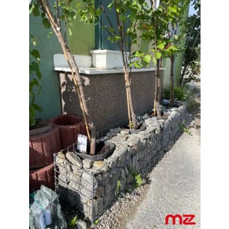 Gabion v rozloženom stave 50 × 30 × 100 cm, oko 5×10 cm
